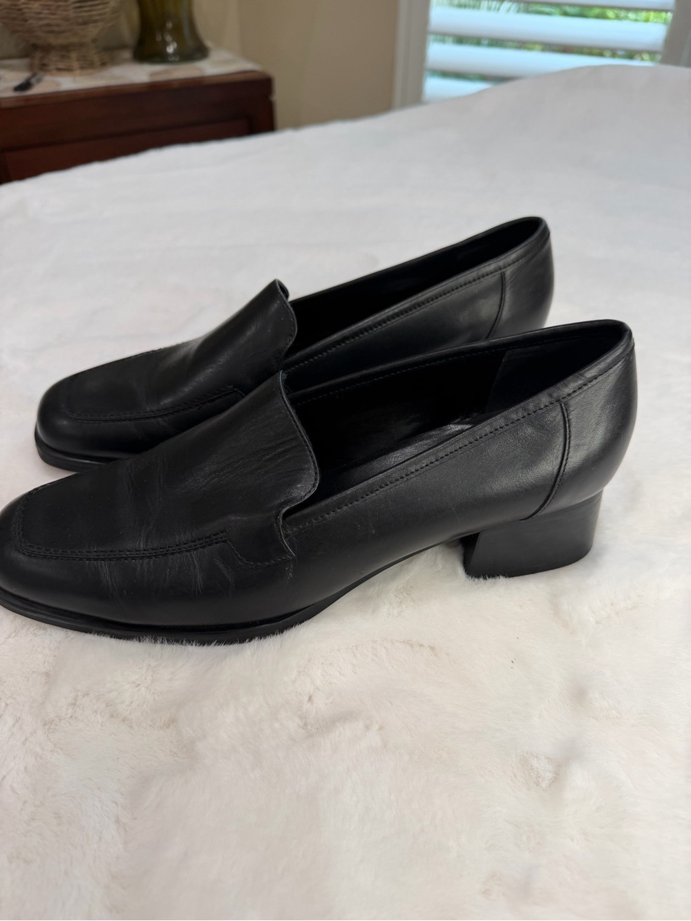 Bass Black Leather Women's Slip-On Loafers